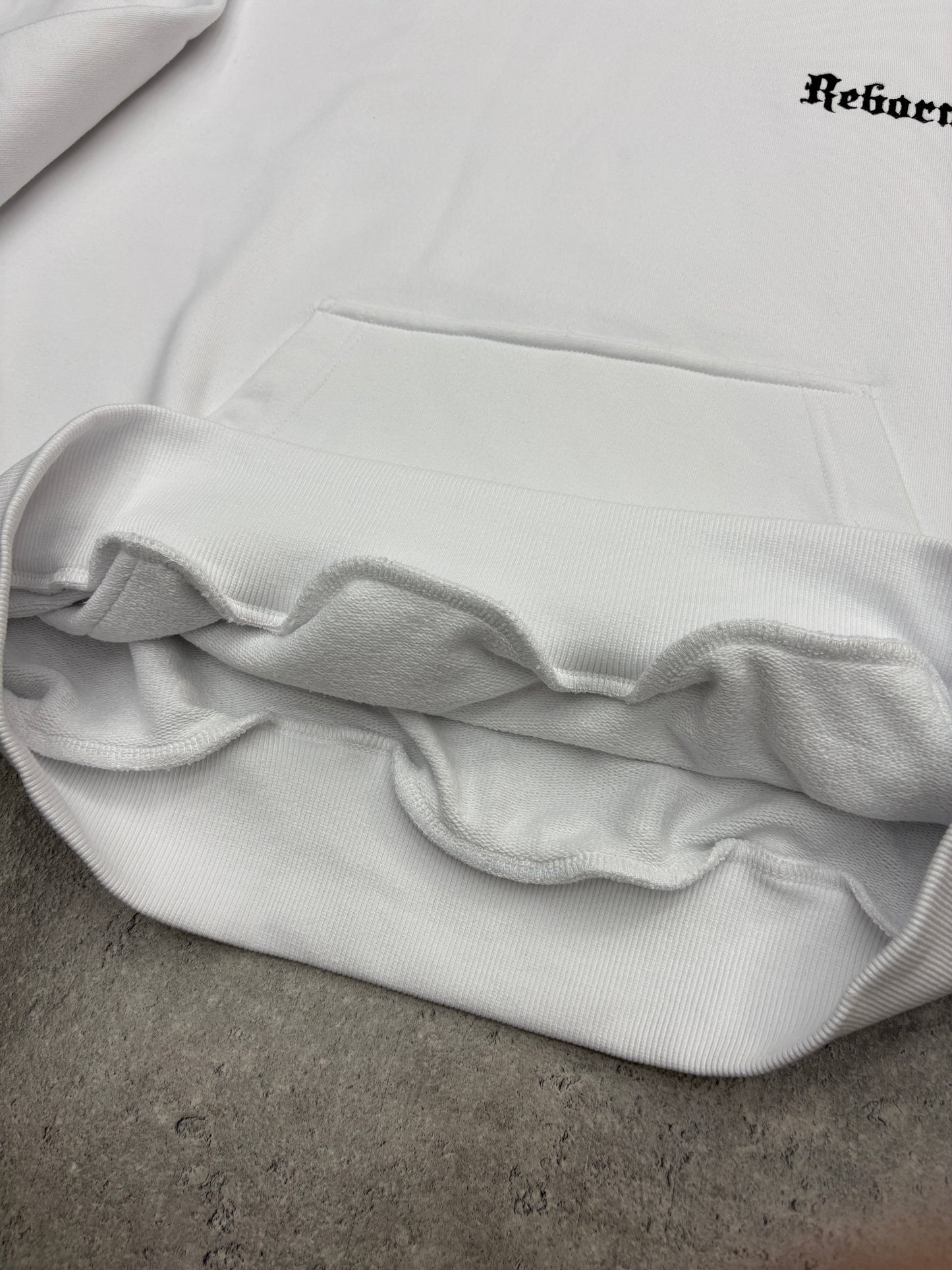 Bluza minimalist biała