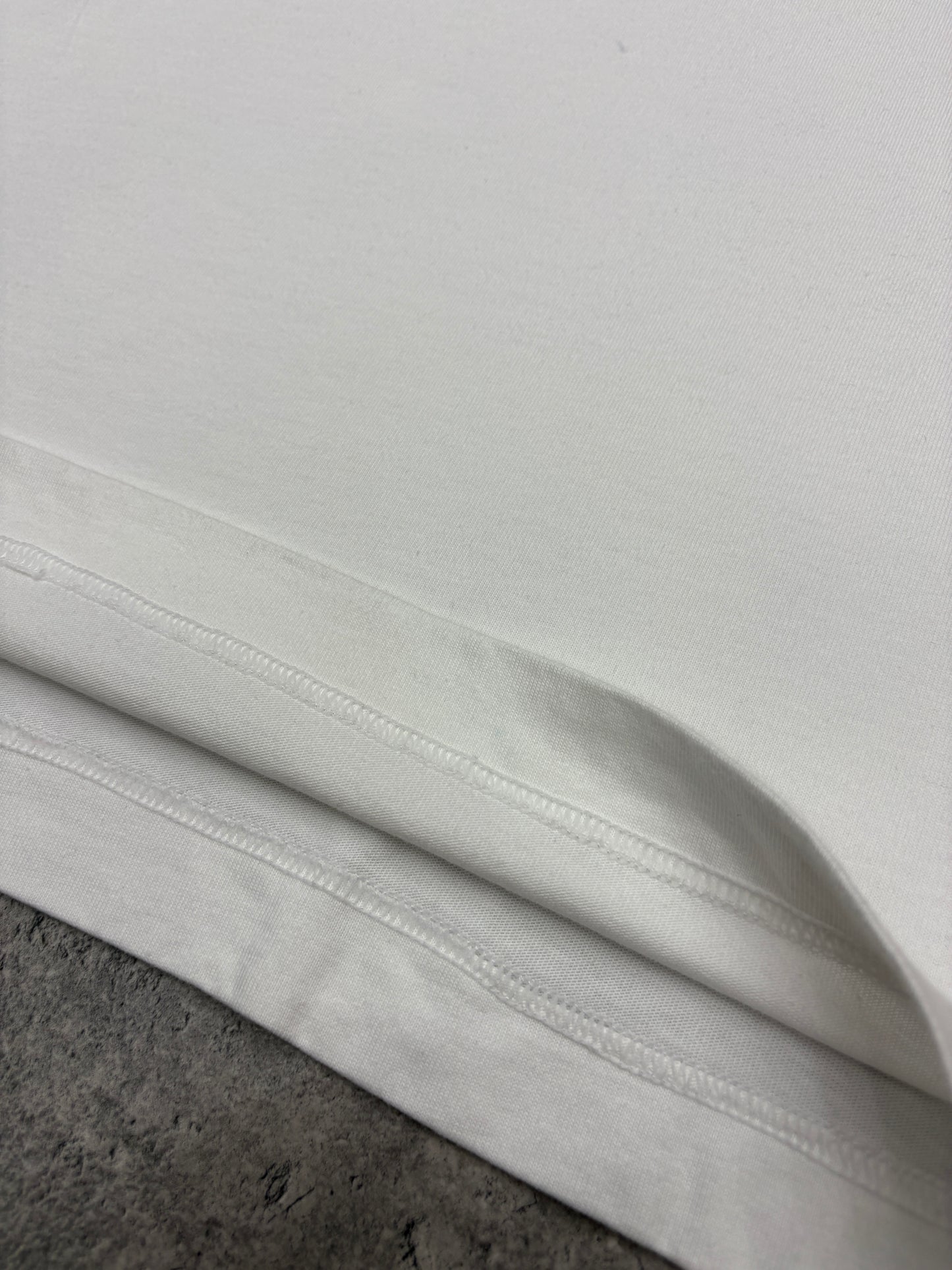 Koszulka minimalist biała